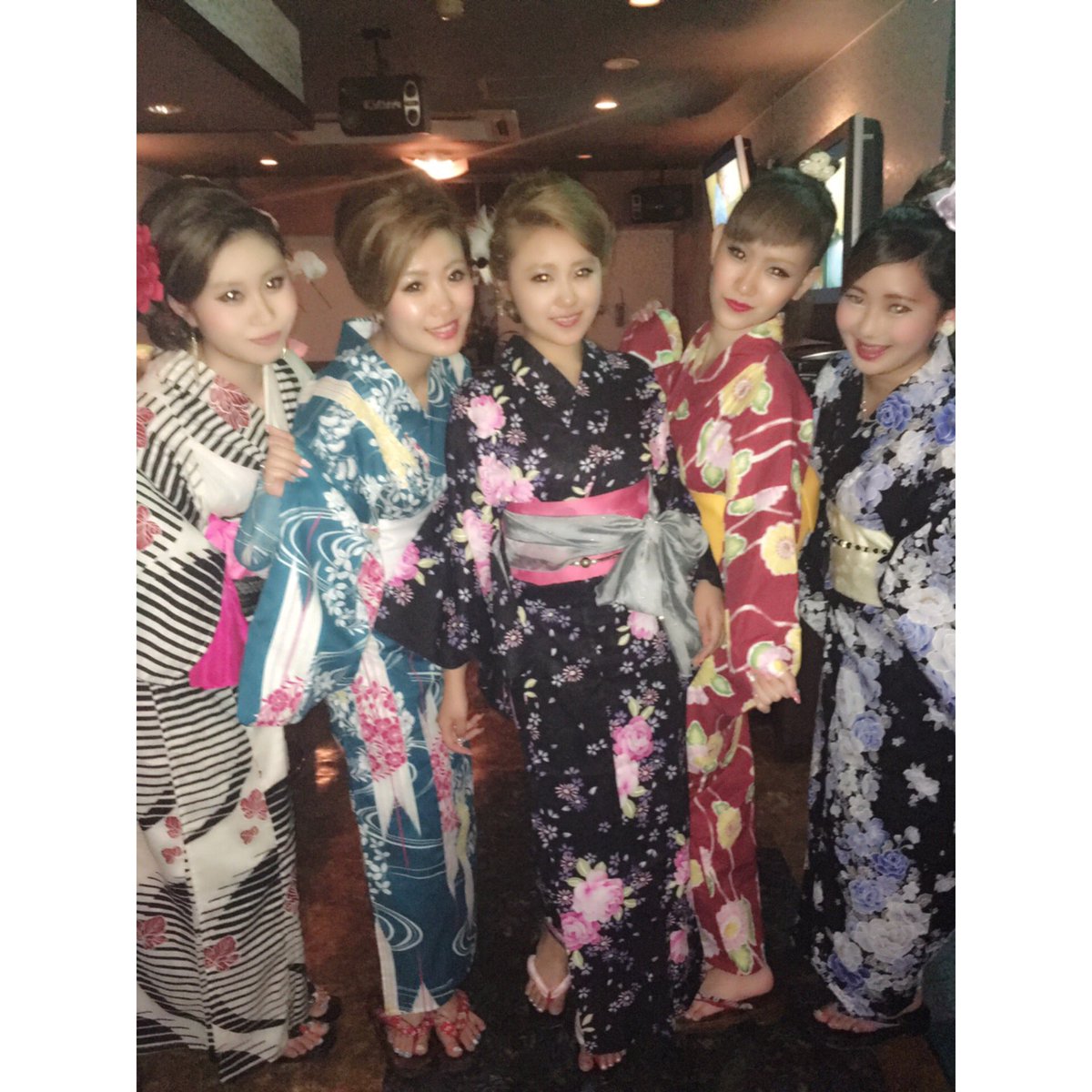 Zero Twitter પર おはようございます 今日 明日zero浴衣day みんな可愛い浴衣姿になり 皆さまをお出迎えいたします 女の子１０名出勤です 伊東 熱海 Zero スナック キャバクラ キャスト募集中 コンパニオン 伊豆 ガールズバー 浴衣 T Co