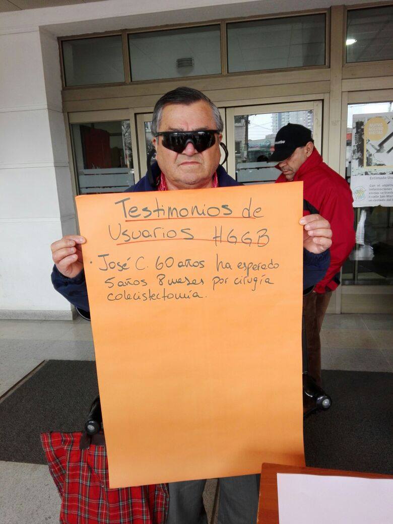 escrisal's tweet photo. La espera y el negocio de la salud nos está matando.

Testimonios de usuarixs del Hospital Regional de Concepción.
#NiNegocioNiEspera https://t.co/AACw4n33vg