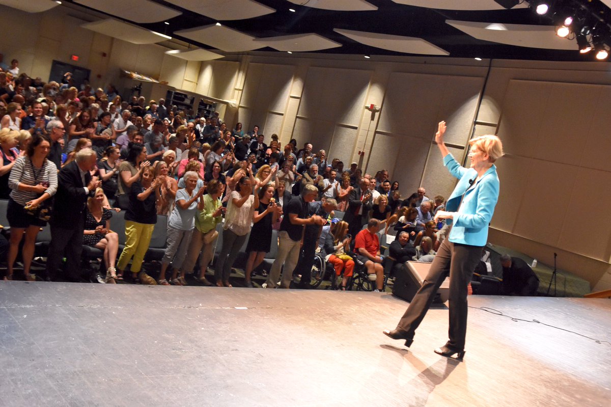 SenWarren's tweet image. Wow, 1100 people jammed Furnace Brook Middle School for our Marshfield town hall tonight! Thank you all for joining us!