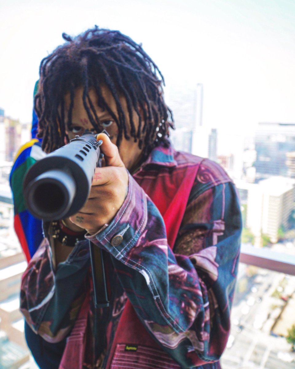 _ADITL's tweet photo. 🔫❄️Livin'❄️🔫
@trippieredd
@RocketDaGSBGoon 

📸:@Matt_Keane 
#ADiTL https://t.co/Ys194duyPu
