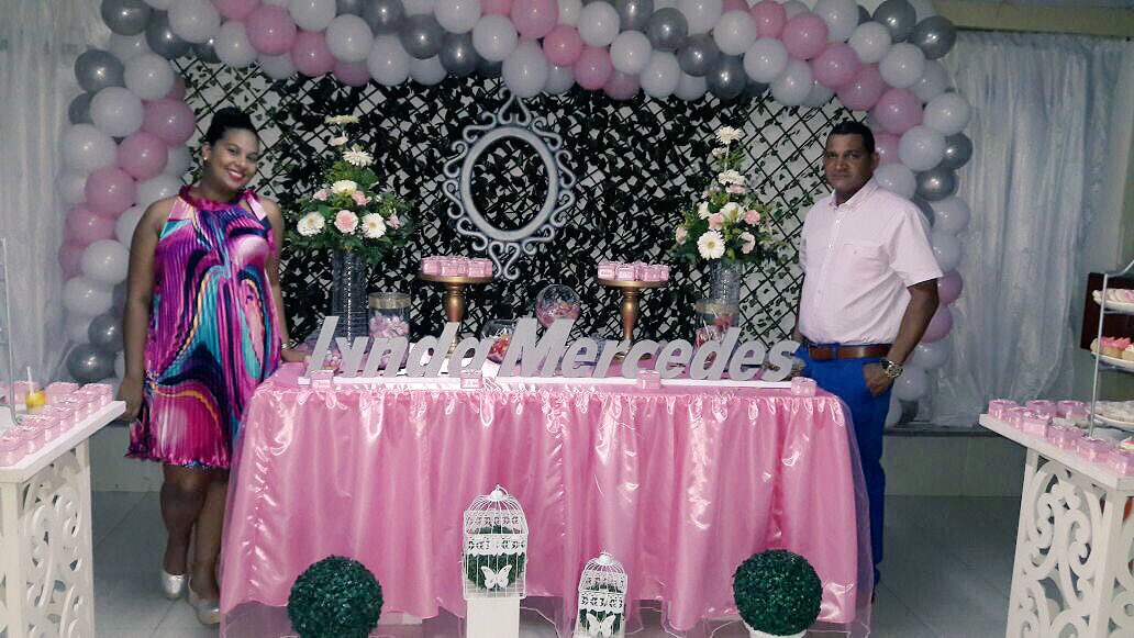 LyNnVeLaSqUeZ's tweet photo. Uno de mis TBT favoritos 😍👪 https://t.co/VP3ubYMT5l