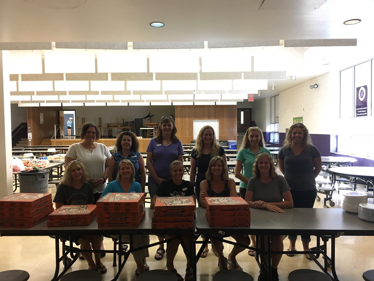 NMS_PolarBears's tweet photo. Special thanks to our PTO and Teacher volunteers who made Transition Day possible! #nycsdstory #grateful https://t.co/qn0RiOUR6X