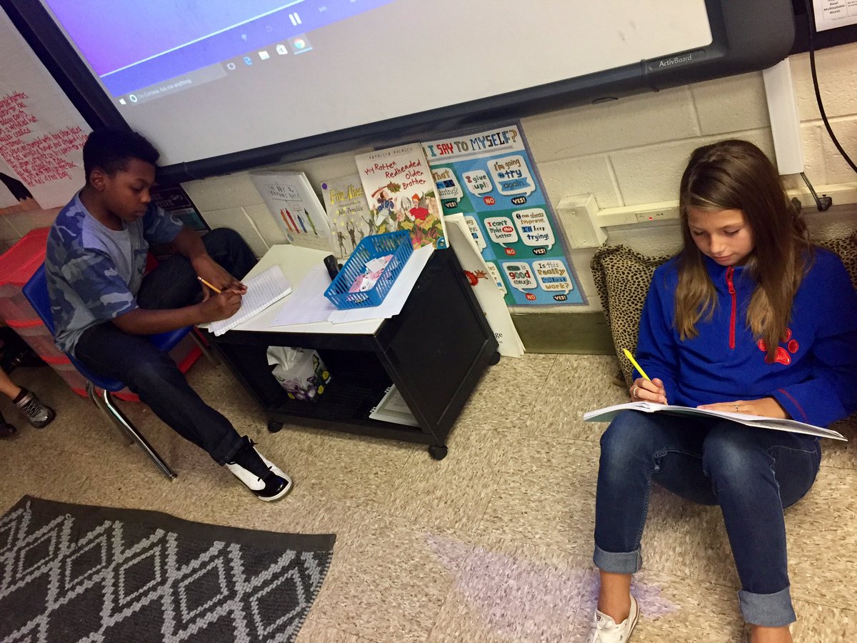 mrsamote's tweet photo. They love to find that "perfect spot" to write!! I never know where they will end up!📓❤✏️ #MPEStigers https://t.co/1eT0qZJhpm