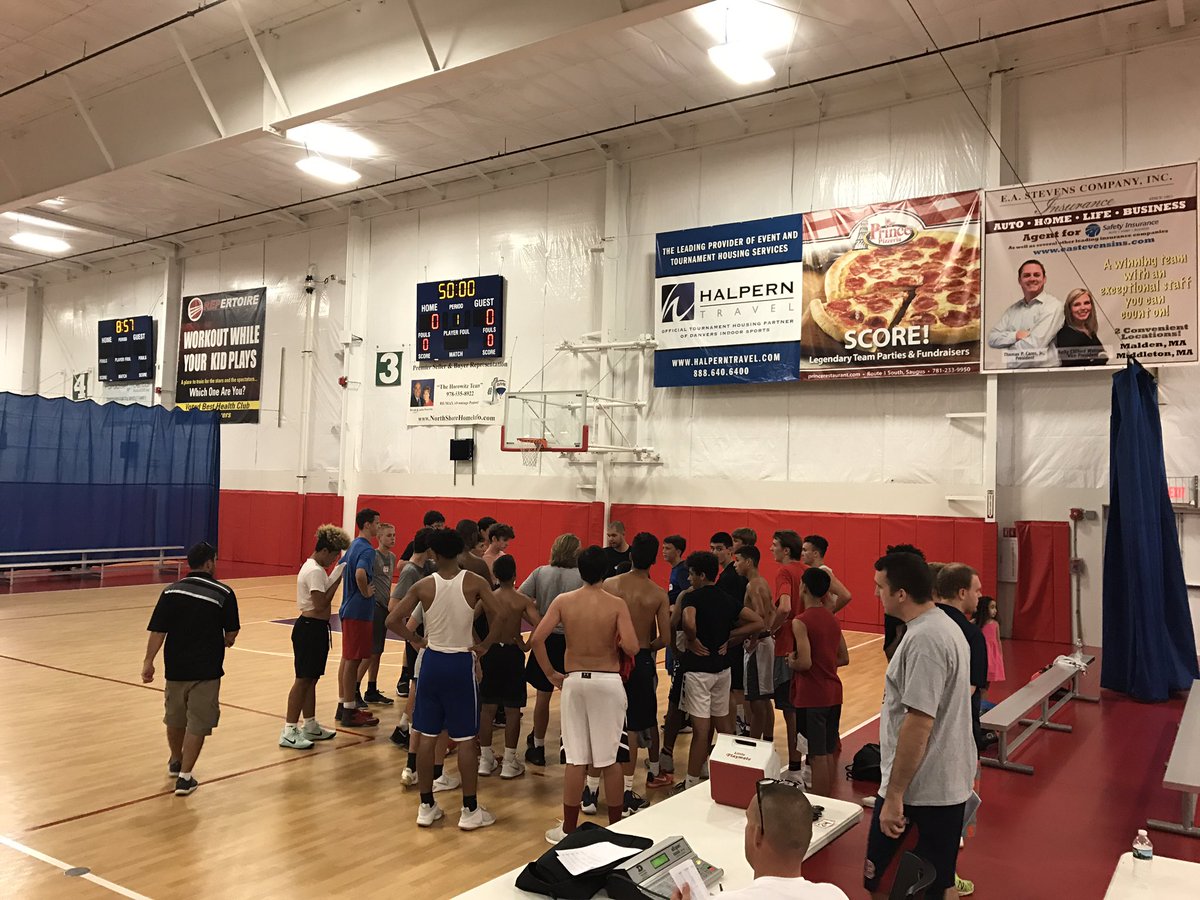 Ironclad72's tweet image. It's that time again, back at it with AAU Fall Ball #NESTORM 'Winter is coming' #BST @FennisDembo87 @NEStormBball @FndmntlHoops