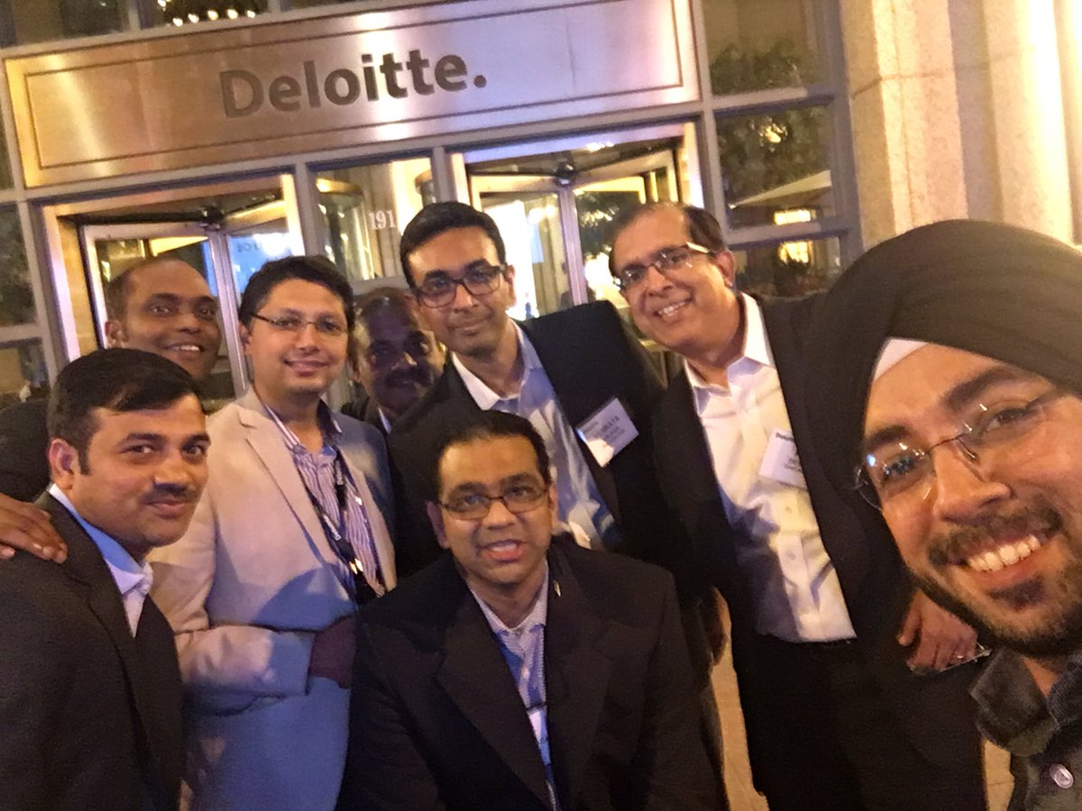 gurupreetc's tweet photo. Great day at the summit #TechSummit2k17 https://t.co/fI3bYMfMjE