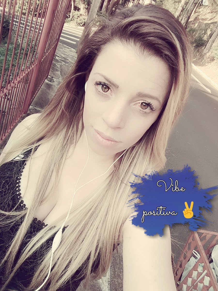 JenniferKCorrea's tweet photo. Eu não sou mulher de aturar sermão, encara se prepara vamos esfregar #Libertadores  na tua cara 🤗💁 @TOGT_ 
Boa noite 😘 https://t.co/DjiJGhvIOj