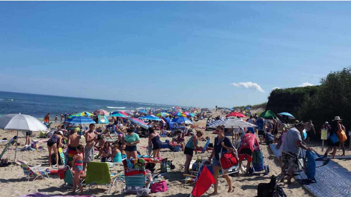 CapeCodNPS's tweet photo. In honor of the National Park Service birthday on 8/25, entrance fees are waived. Enjoy the beach! #parks101 https://t.co/YLh9U3nlIw