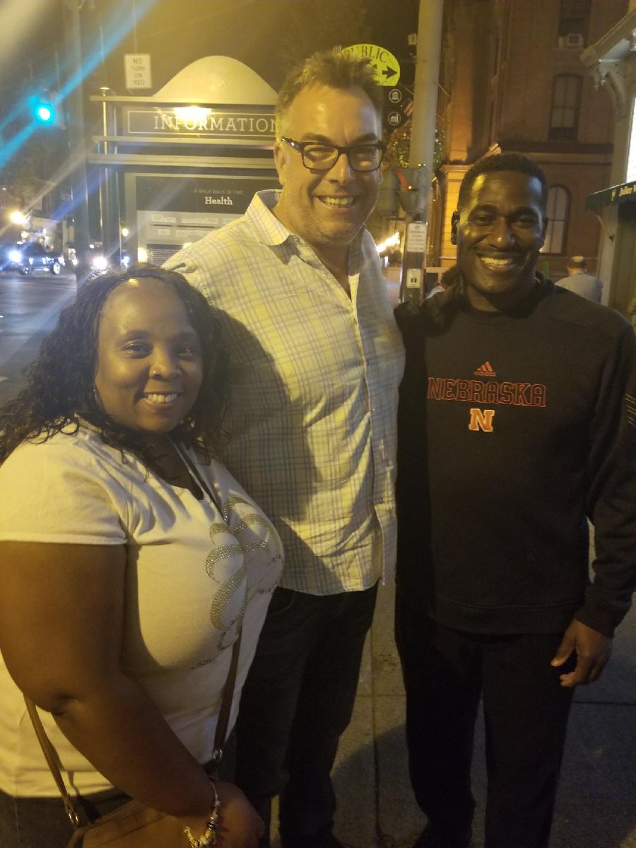 LNadette's tweet photo. Nice meeting THE @ToddTVG tonight in #SaratogaSprings. #TraversWeekend https://t.co/82jHfdz6t2