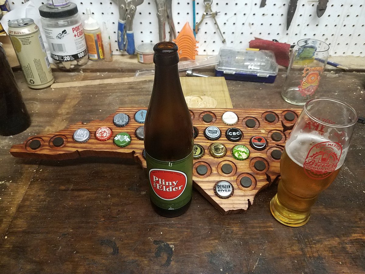 JasonTCurtis's tweet photo. This is what happens when you run out of @LaCumbreBrewing #ElevatedIPA @RussianRiverBC #PlineyTheElder shows up
#twistmyarm
#CraftBeer 
#ipa https://t.co/ujXDvl0bNV