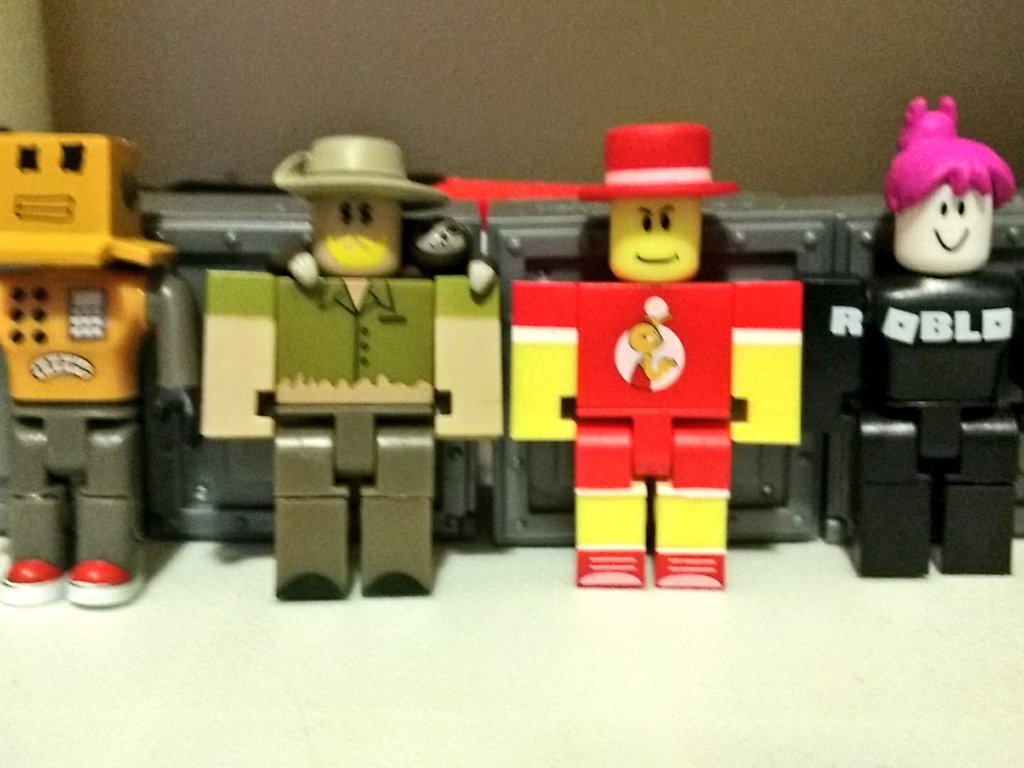 RobloxMeme's tweet image. Just added @Alexnewtron to my #Robloxtoys collection, he was the one I wanted and I got him! @Roblox