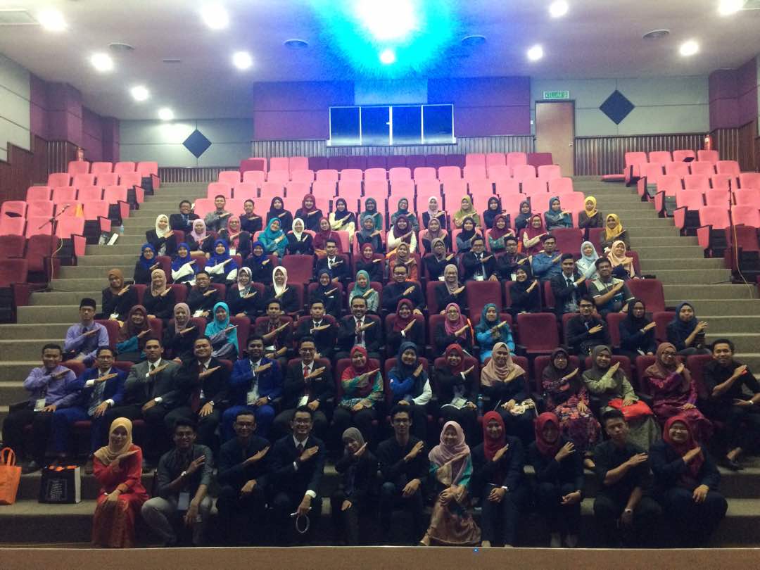 CheMohdIrwan1's tweet image. Sesuatu yg memberi pengalam yg penuh bermakna.

#KPMK'17
#SoaringUpward