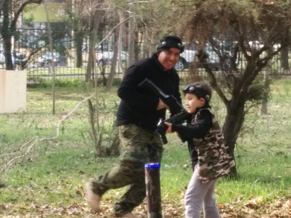 LaserShot_Chile's tweet image. Jugando en familia #parquepadrehurtado #parqueintercomunal