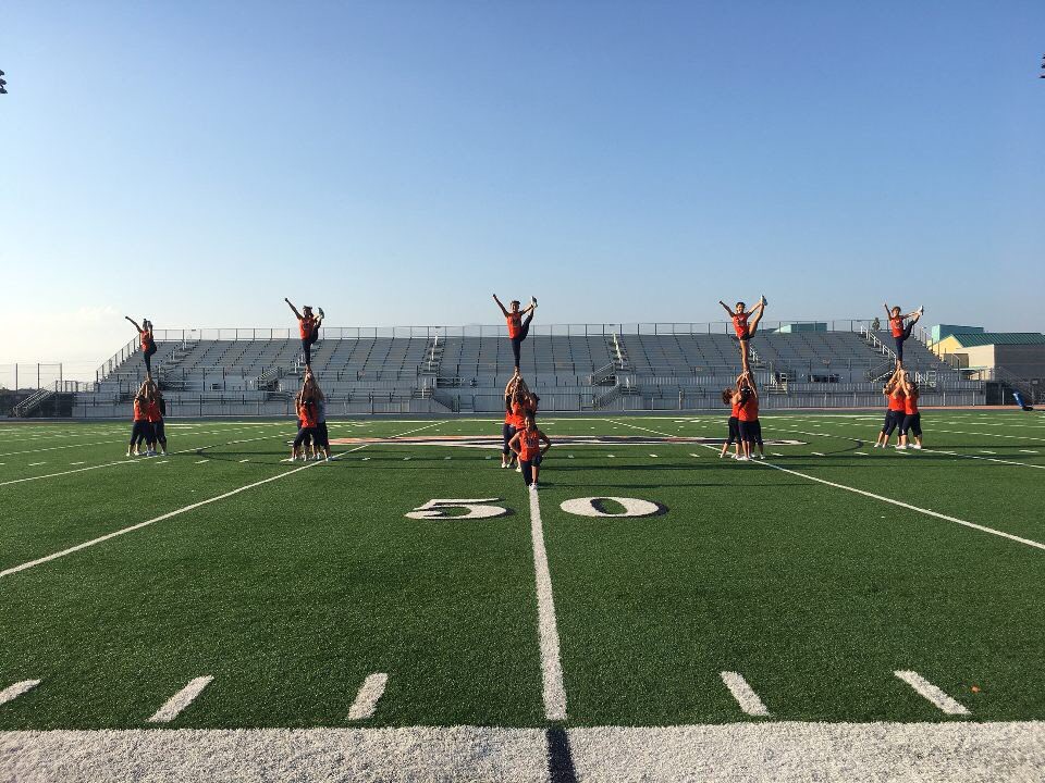 ErhsPepSquad's tweet photo. we are SO ready for our first game!! https://t.co/4hL4PyPEVz