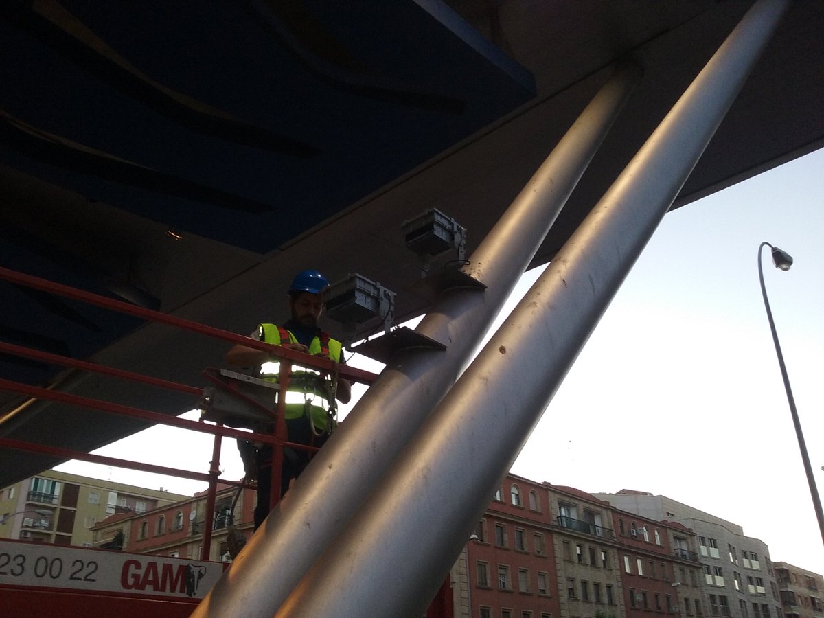 GLAMLEDLighting's tweet image. JFL03 AC Driverless LED Floodlights installed in Salamanca Shopping Center,Spain.
#Floodlight #driverlesslighting
glamled.com/products_detai…