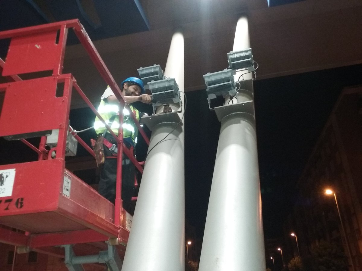 GLAMLEDLighting's tweet image. JFL03 AC Driverless LED Floodlights installed in Salamanca Shopping Center,Spain.
#Floodlight #driverlesslighting
glamled.com/products_detai…