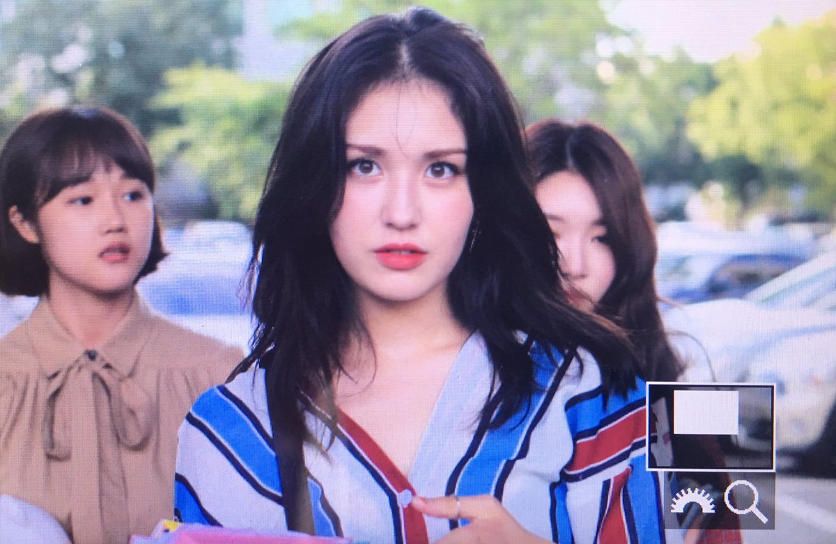 170825 #전소미 #소미 #somi
얼마만의 우리 솜 보는거야 ༼;´༎ຶ ۝ ༎ຶ༽
지금 카메라 잡고 흐느끼는중이야
<a href="/jypnation/">JYPnation</a>
