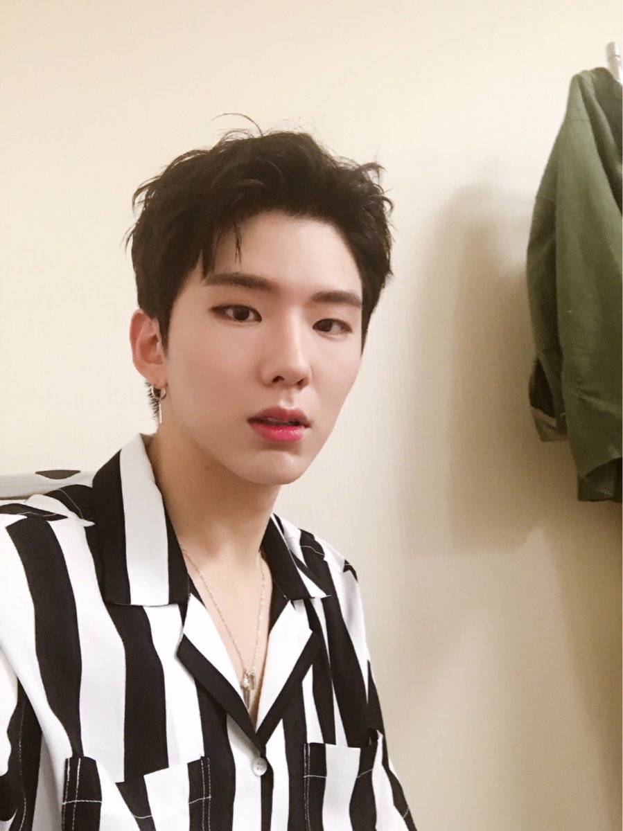 OfficialMONSTAX's tweet photo. [#기현] 몬.베.베.7.0.0.일.경.축❤️ https://t.co/r81Uj3QXrA