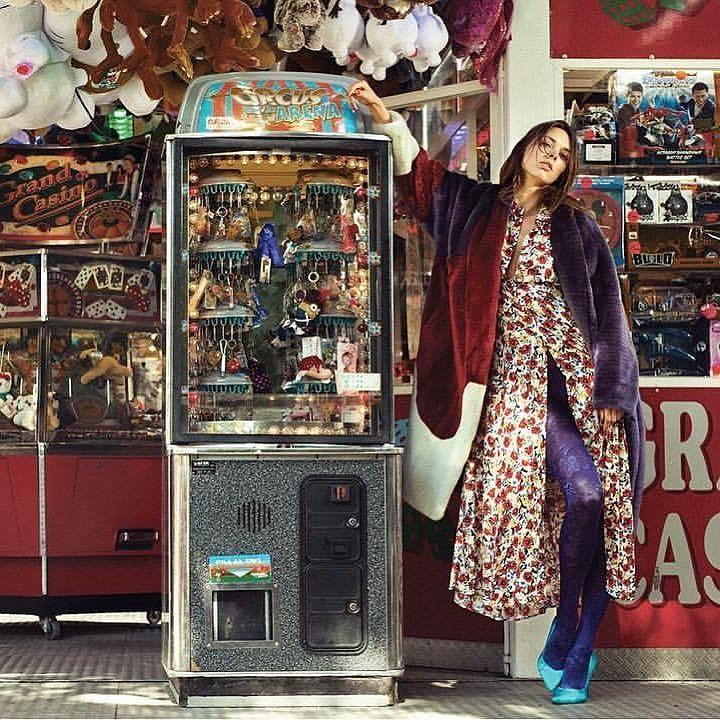 Defectonline's tweet photo. Gorgeous Cassandra coat as seen in september issue MOTERIS magazine πππ#defectonline #moterismagazine #furcoat #awβ¦ https://t.co/ShLEV8WTDD https://t.co/2NDmKYxDZa