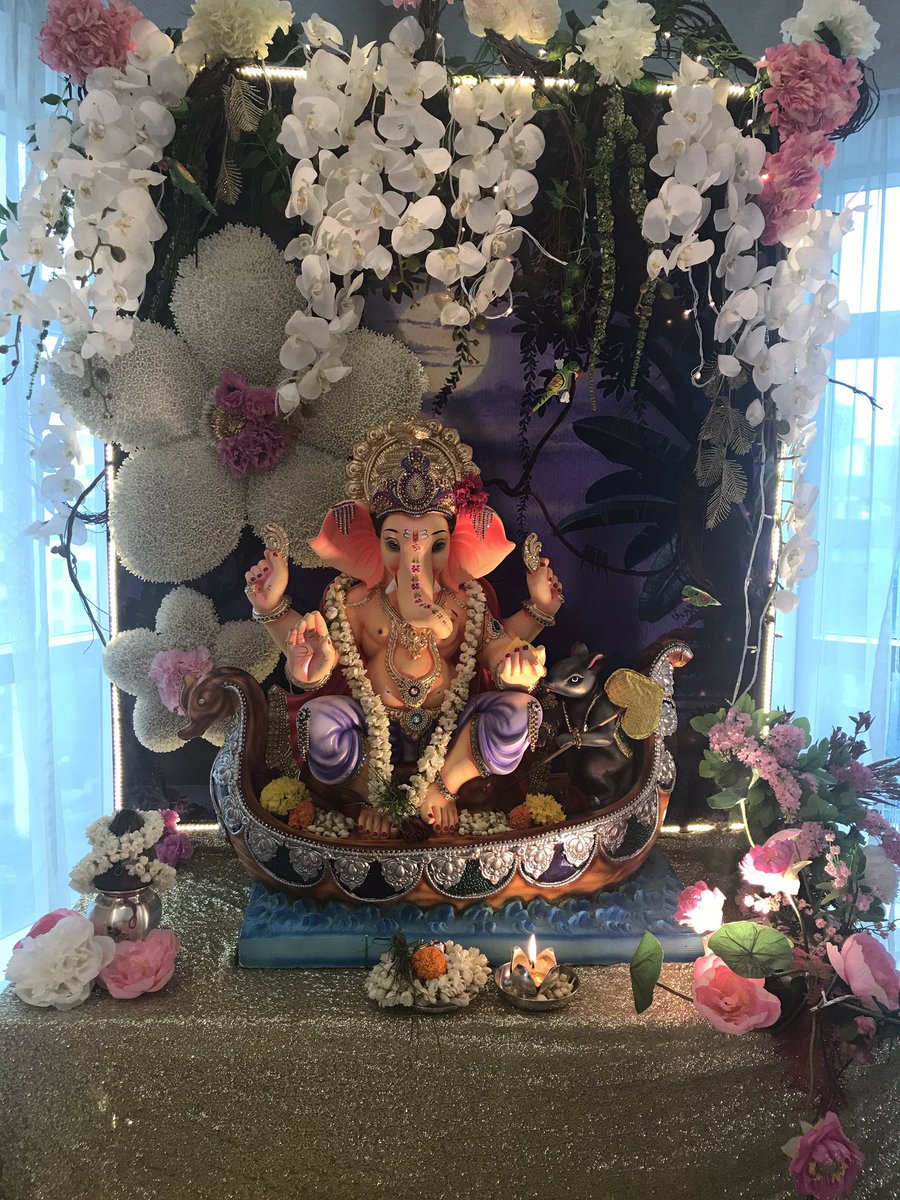 PritiRathiGupta's tweet photo. May the lord grant wisdom to all! #GaneshChathurthi #GanapatiBappaMoriya #HappyGod # https://t.co/wZ2vuR6uFC