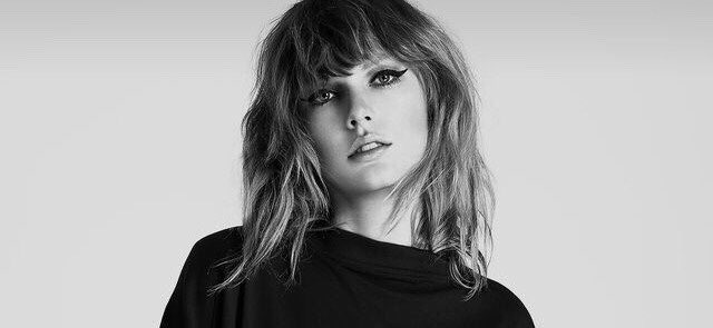 KristinHarris's tweet photo. *burns all of my red lipstick* https://t.co/L2m0YDgPVu