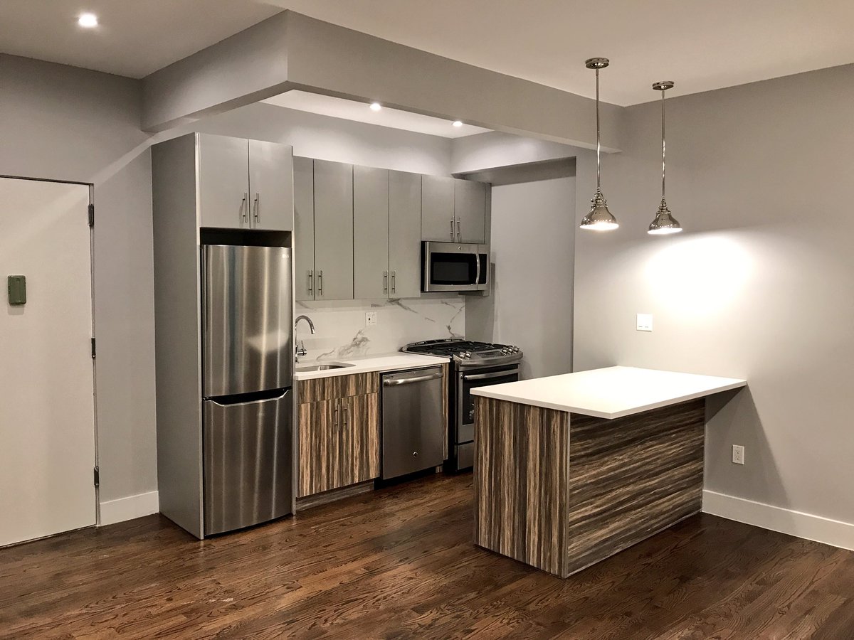 realty_guardian's tweet photo. Finished up a beautiful #GutReno #Moderndesign #2Bedroom #AptForRent #Brooklyn Built By: #PlatinumBuilders Rented By: #ParkStoneRealty https://t.co/Tons7t66wa
