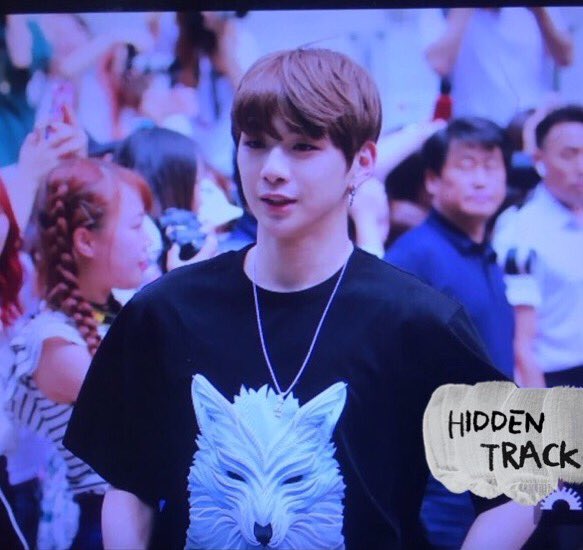 170825 뮤직뱅크 강다니엘 재출근 프리뷰 2
#워너원 #강다니엘