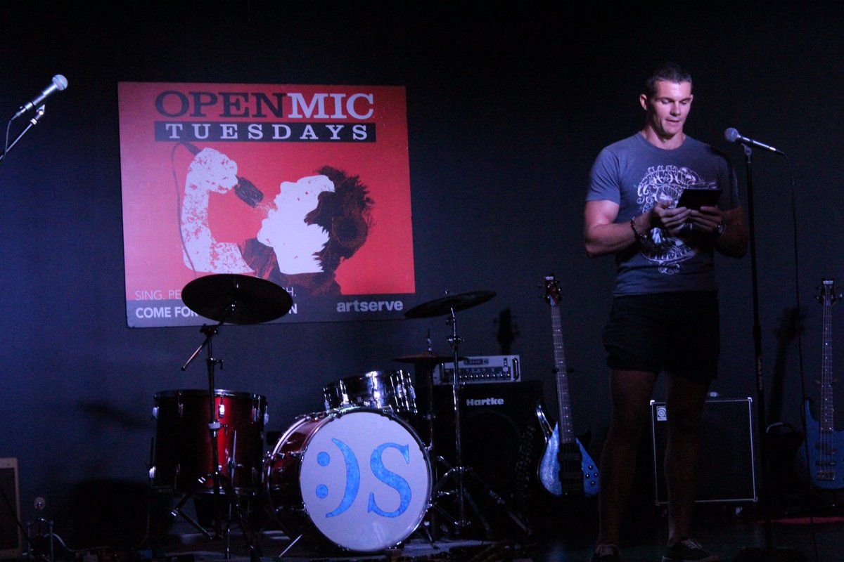 OMTuesdays's tweet photo. #AboutLastShow with Talent: Brendan Walsh #SpokenWordPoet #NotHisFirstPoemAboutCats #AugustOMT Photo Credit: T-Bone https://t.co/2eDbJP0F1r