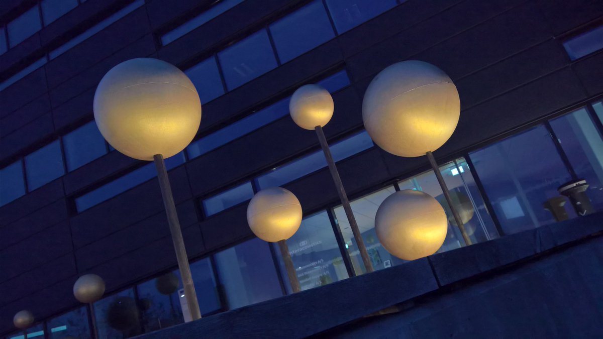 Odensevej39's tweet photo. Shiny golden globes in the dark#IA50years https://t.co/2FU8xe13S1