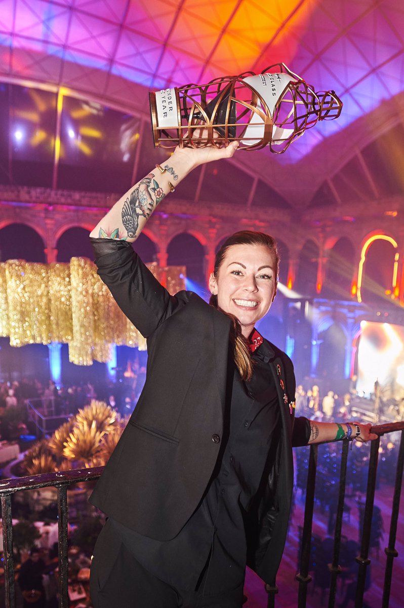 Kaitlyn Stewart our official #WorldClass2017 champion! 🏆🙌 Big congratulations to you Kaitlyn! ❤️