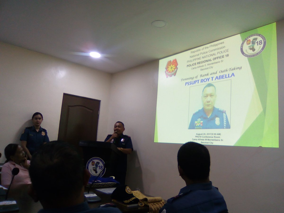 pnp_rpcrdpro18's tweet photo. PCSUPT EDMUND A GONZALES, RD PRO18 led the donning of Rank and Oath-Taking of Newly Promoted Police Senior Superintendent Roy Abella. https://t.co/3pCWbJGEw3