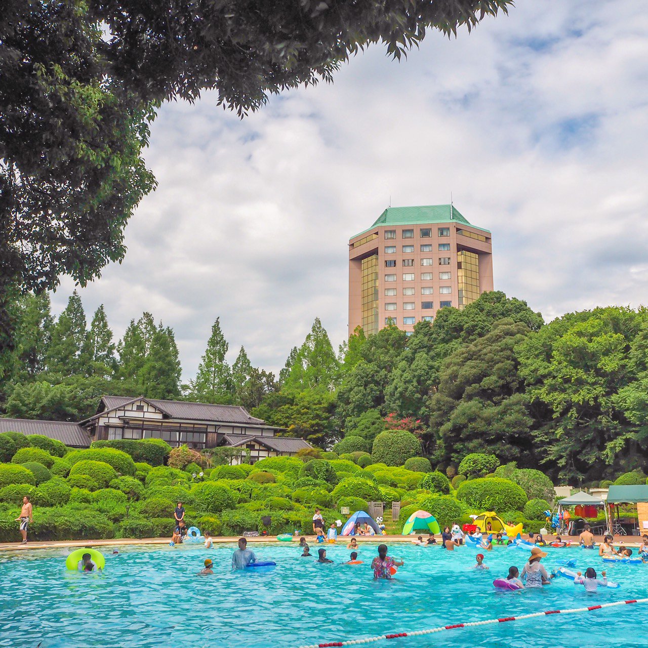 Sport Do Resort リソルの森 こんにちは ラク レマンプールもあと6日となりました 寂しいですね 今年も沢山の方に来ていただきました 8月31日までやっておりますので 皆さんぜひお越しください q Golfプランもご予約受付中です リソル生命の森 Sport Do Resort リソルの森 こんにちは ラク レマンプールもあと6日となりました 寂しいですね 今年も沢山の方に来ていただきました 8月31日までやっておりますので 皆さんぜひお越しください q Golfプランもご予約受付中です リソル生命の森