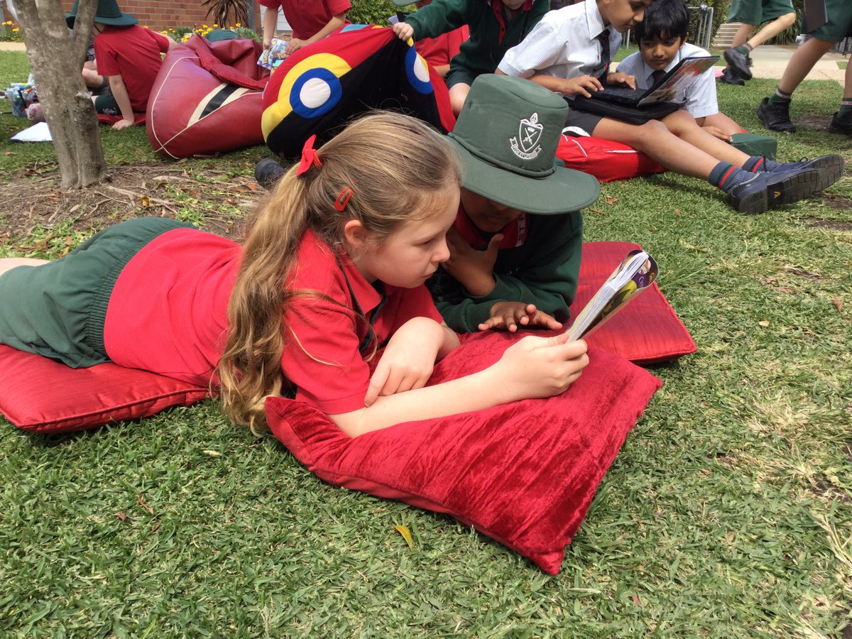 mrutt1's tweet photo. 'Escaping' the library to 'Read on the Green' for the final day of #BookWeek @jedjnr @geisesps #escapetoeverywhere https://t.co/eMGC4NqjWO
