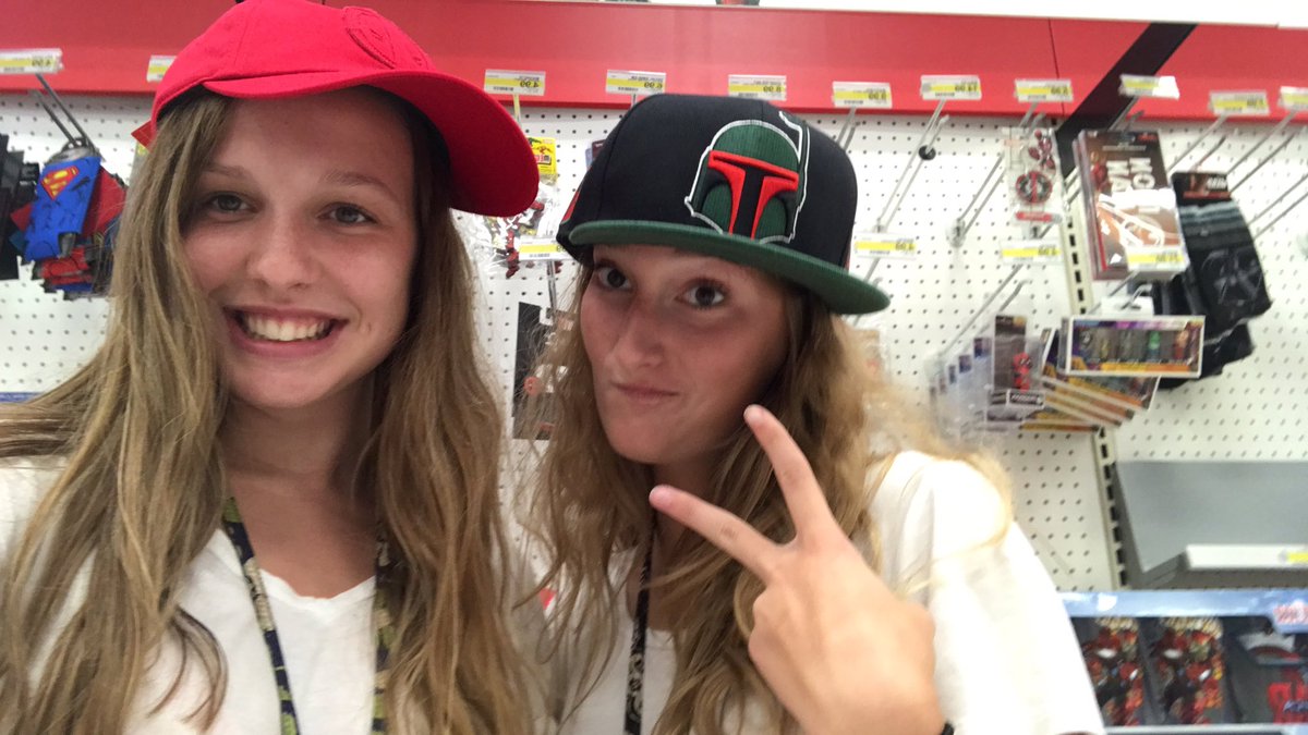 ellie_scha's tweet photo. happy 18th‼️🎉 you're an adult? a little immature...😬 thanks for being you because I wouldn't change a thing 💕 #mmmmok! https://t.co/leRLi7qyHE
