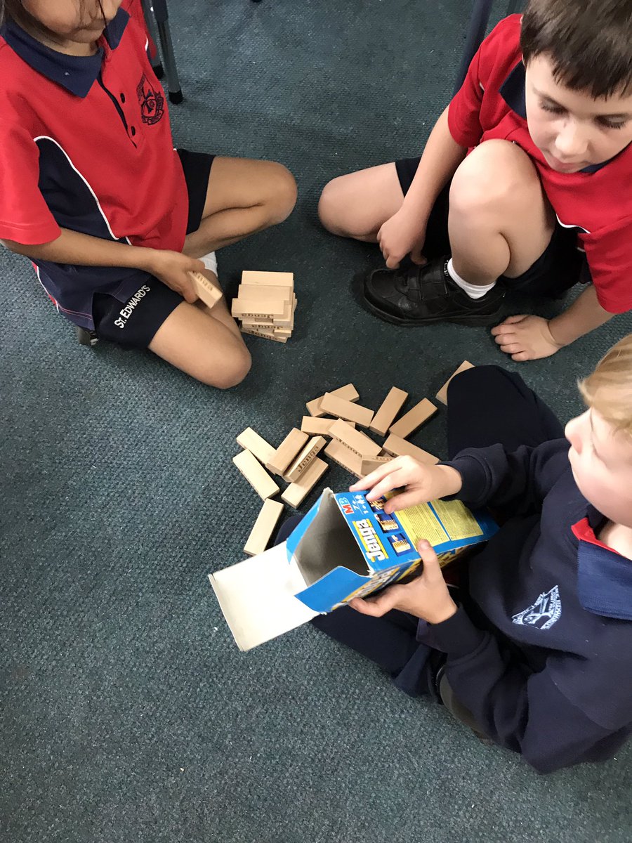 SmallhumansRfun's tweet photo. Funky Friday Maths Play-push/pull, more/less, order, angles...making judgements. https://t.co/IDlza1tkSJ
