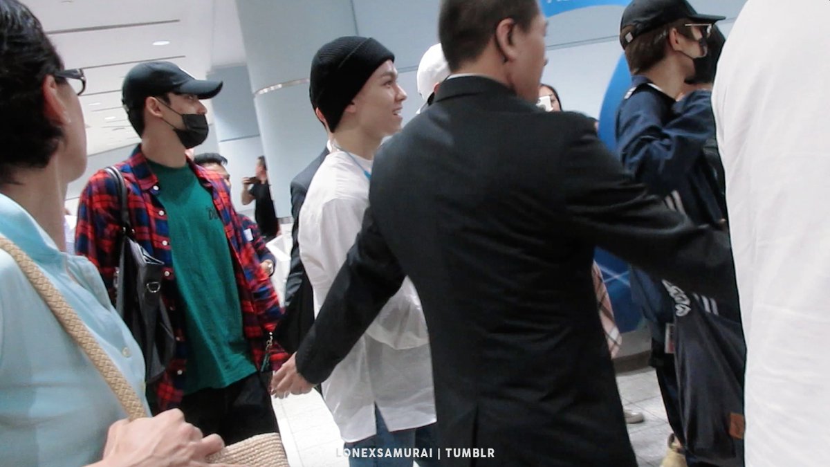 ai93__'s tweet photo. 170824 #SEVENTEEN in Toronto (YYZ) Arrivals #세븐틴 #버논 #VERNON #민규 #MINGYU https://t.co/NoGRaqwvFn