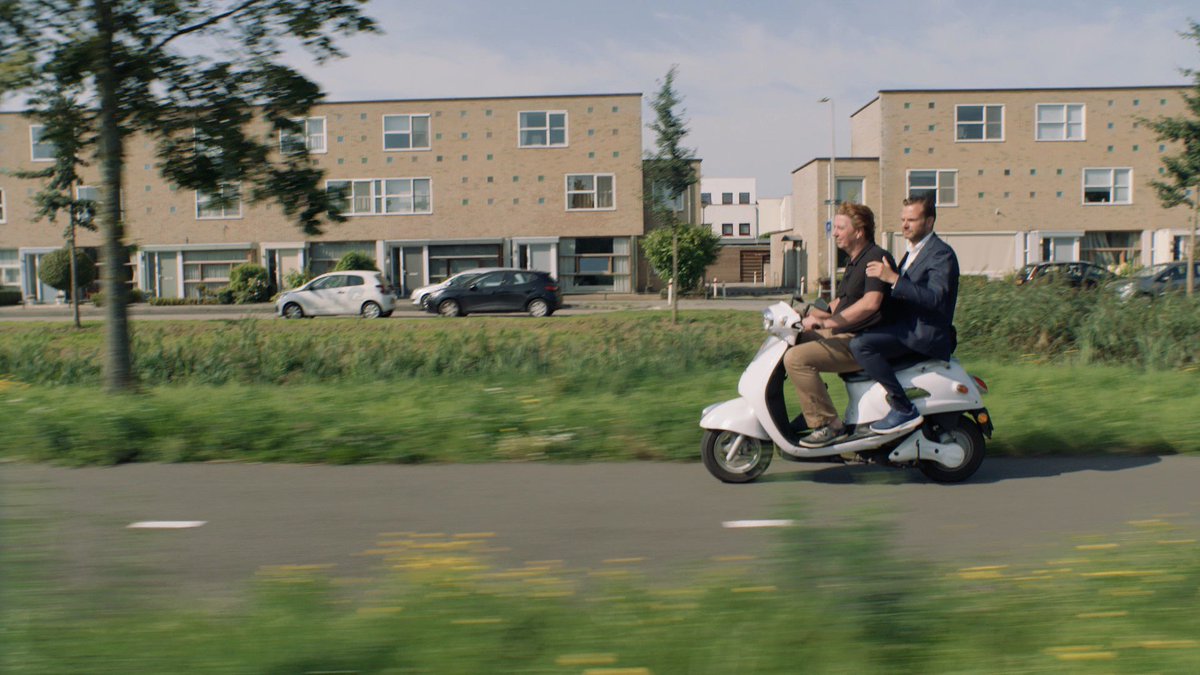 Tipgever Marcel verbrijzelde zijn hiel door arbeidsongeval: 'Mijn werkgever wilde het onderhands oplossen' demonitor.ncrv.nl/ongelukken-op-…