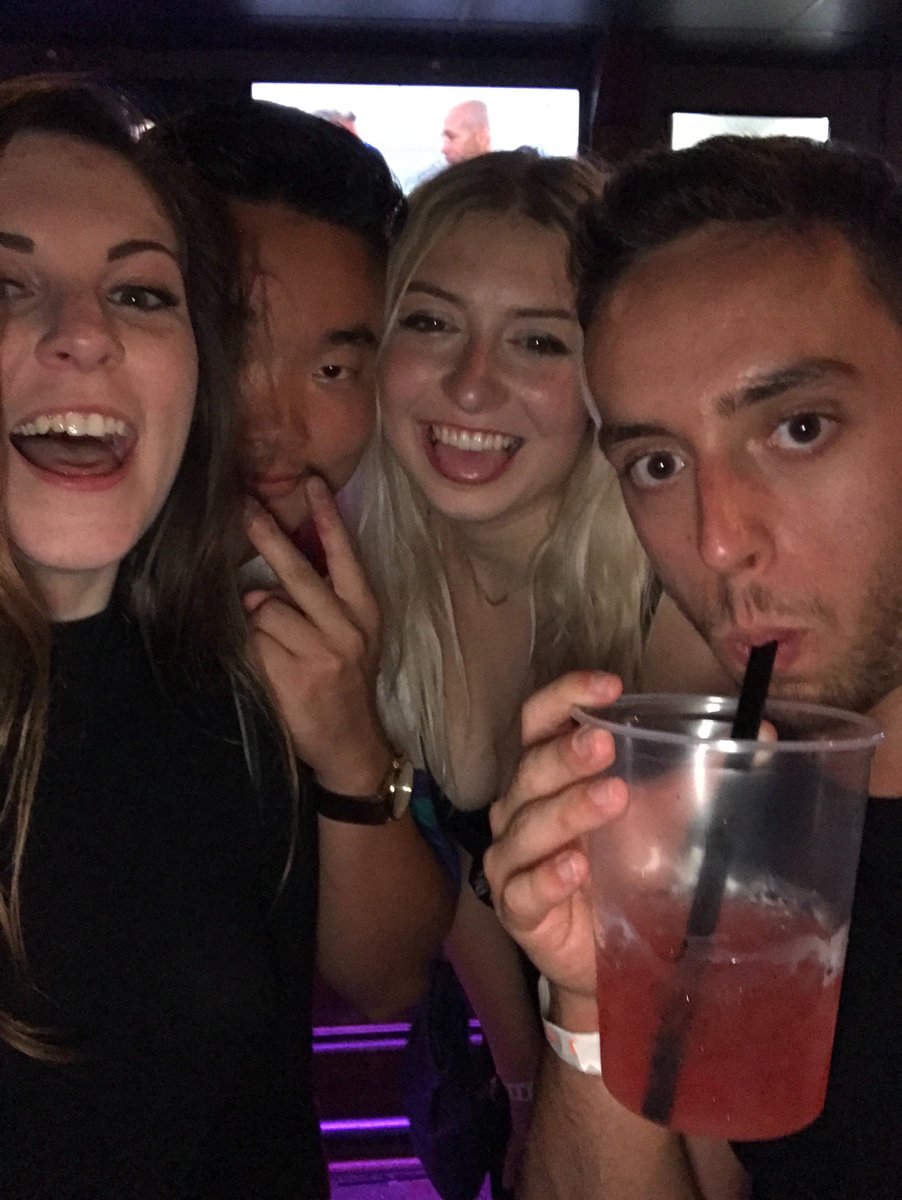 momspastasauce's tweet photo. WOW SENIORS LIVE IT UP #NewBad #UPshow https://t.co/JAEaBNtLVD