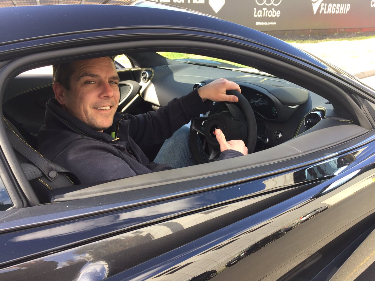 Thefarsha's tweet photo. OMG! #McLaren https://t.co/ZrFen8F218