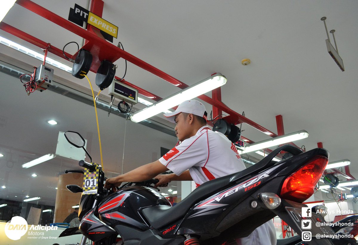 alwayshonda's tweet photo. Percayakan selalu perawatan motor Honda km hanya di AHASS dng mekanik hebat dan bersahabat. #AlwaysAHASS #AyoKeAHASS https://t.co/k1aRjCCQMN