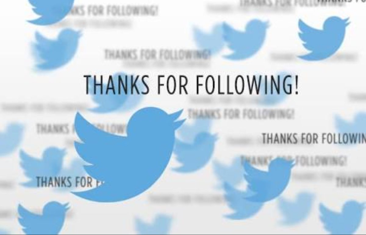 Lekker om jou te ontmoet by die <a href="/kykNETtv/">kykNET TV</a> #Silwerskermfees 2017 <a href="/TiaanSchutte1/">Tiaan Schutte</a>🤗 Dankie vir die "follow" <a href="/Creative_Revolt/">CREATIVE REVOLT</a>