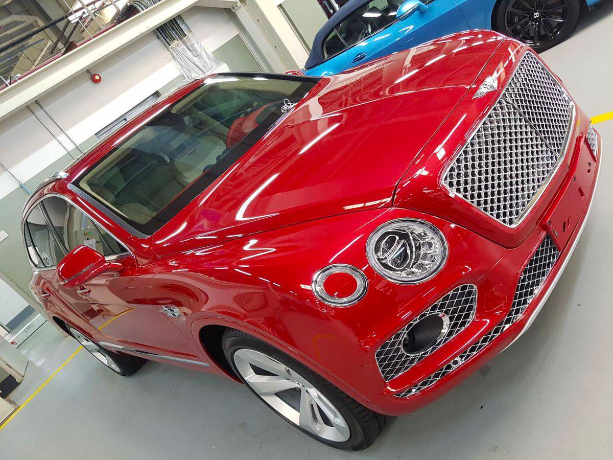 automillenniumg's tweet photo. Stand out from the crowd and make your car shine bright like a diamond!
#AutomillenniumGroup #Diamondbrite #Polishing https://t.co/33C96SVsus