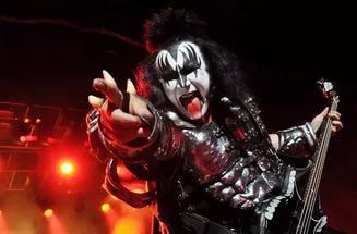  Happy  birthday Gene Simmons!!!      