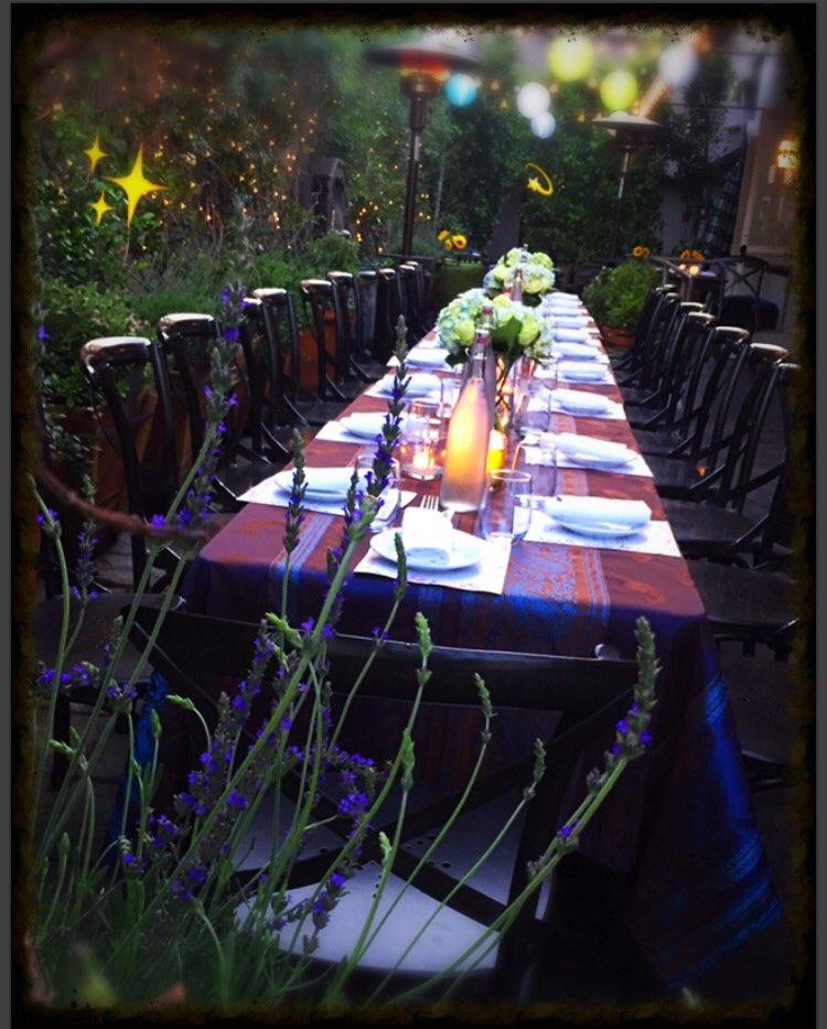 mycuvee's tweet photo. Our #secretgarden won't disappoint! #dinnerparty #alfresco #DinnerUnderTheStars #cuvee #delicious #food #vip #winemoments  @Foodiechats https://t.co/2XRZsfvl75