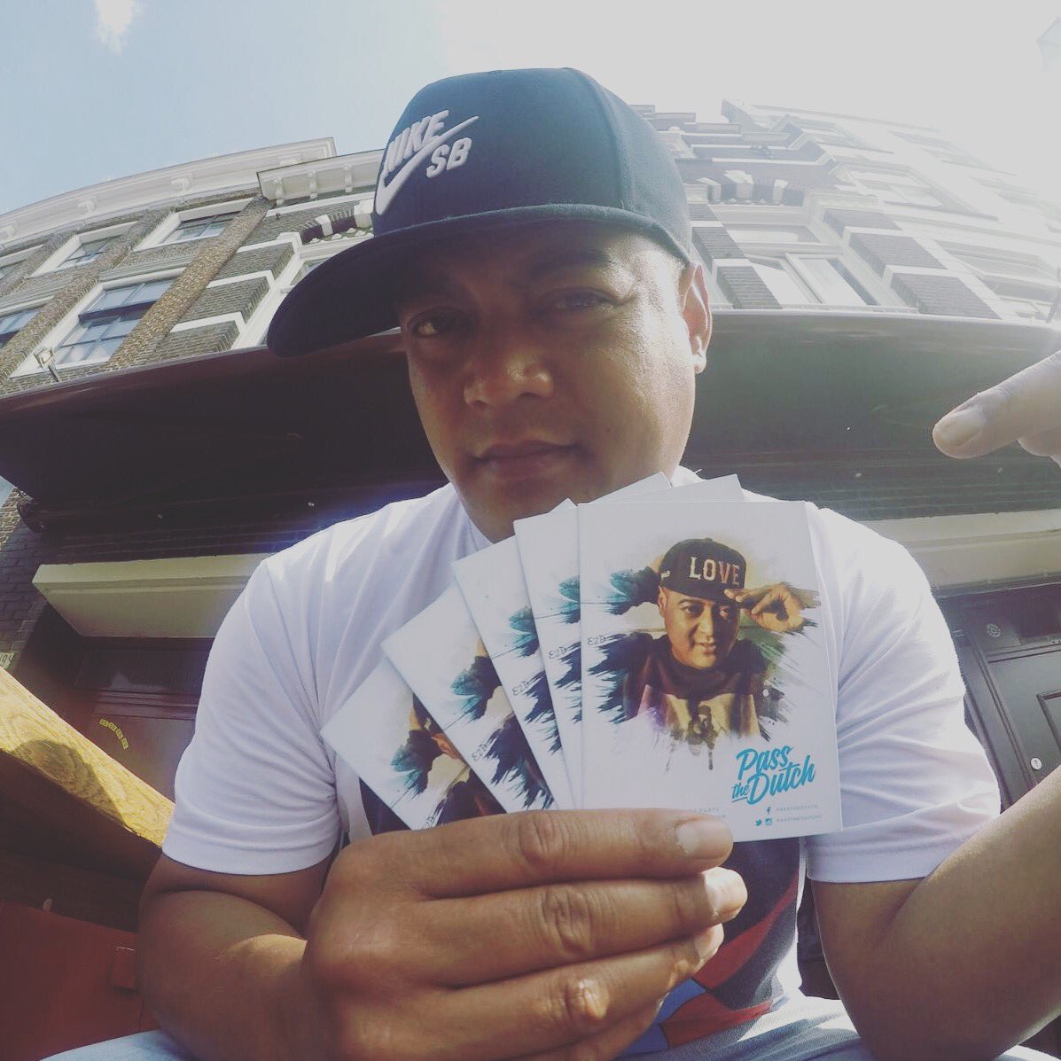 PassTheDutch Crew tweet media