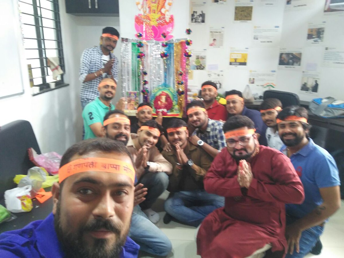 KeyurPandya2's tweet photo. गणपती बाप्पा मोरया !!!!! 
Ganeshji Puja At Nowfloats Vadodara @vijendrarajput @satishkohli13 @Jiimiit @Rebel_Nitin @GulatiSinghJ @NowFloats https://t.co/wqjg1dyqmO