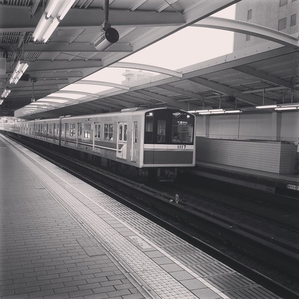 loco_locola's tweet photo. ☆
週2日の
OL生活
.
自営業
OL業
.
見えてくること
気づくこと
それぞれあるね
.
#御堂筋線 #大阪
#市営地下鉄 
#ol生活
#osaka #subwayline #midousuji https://t.co/PNhTO4f0md