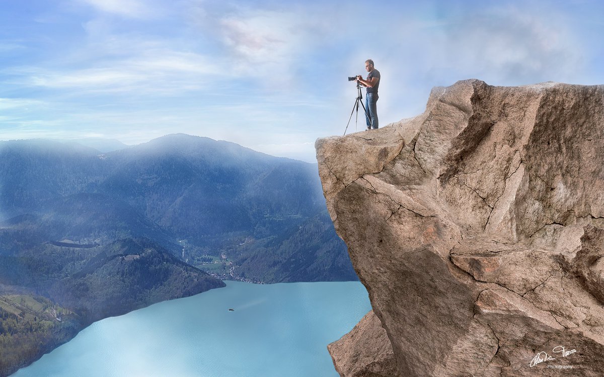 CFerrariPhotos's tweet photo. Ecouter son intuition et prendre de la hauteur #GEOfr #photographers #lifestyle #nature #naturephotography #workout #montain #lake https://t.co/XMcYbKtY9U