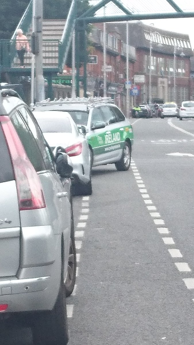 DIE-pj0WAAAUjKI.jpg:medium