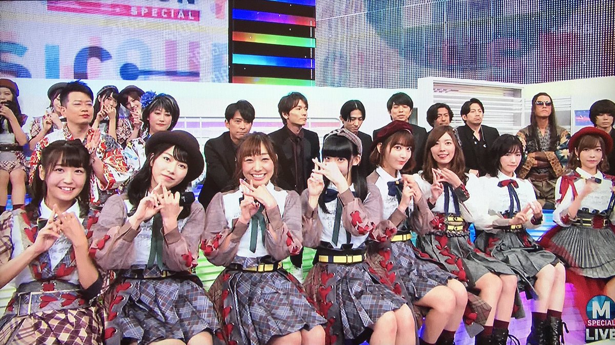 Tunjun のむさん 初披露前のハッシュタグポーズ Ske3人の笑顔がいいね Akb48 Ske48 惣田紗莉渚 松井珠理奈 須田亜香里 好きなんだ Mステ T Co Iuckl6wyoy Twitter