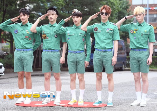 BrazilNFlying's tweet image. [#PRESS] 25.08.17 - N.Flying chegando no Music Bank.